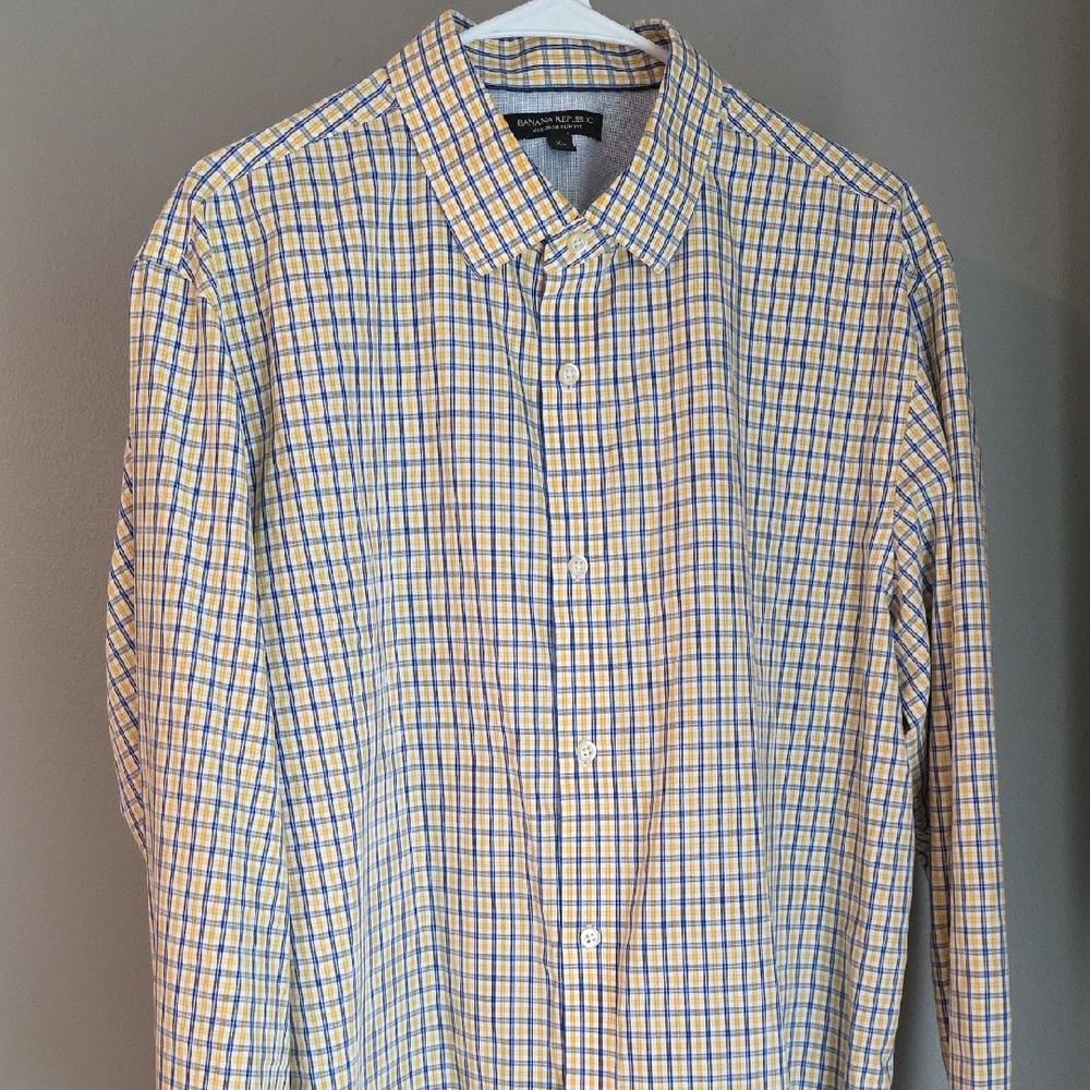 Banana Republic Blue and Yellow Button Down Shirt Size XL